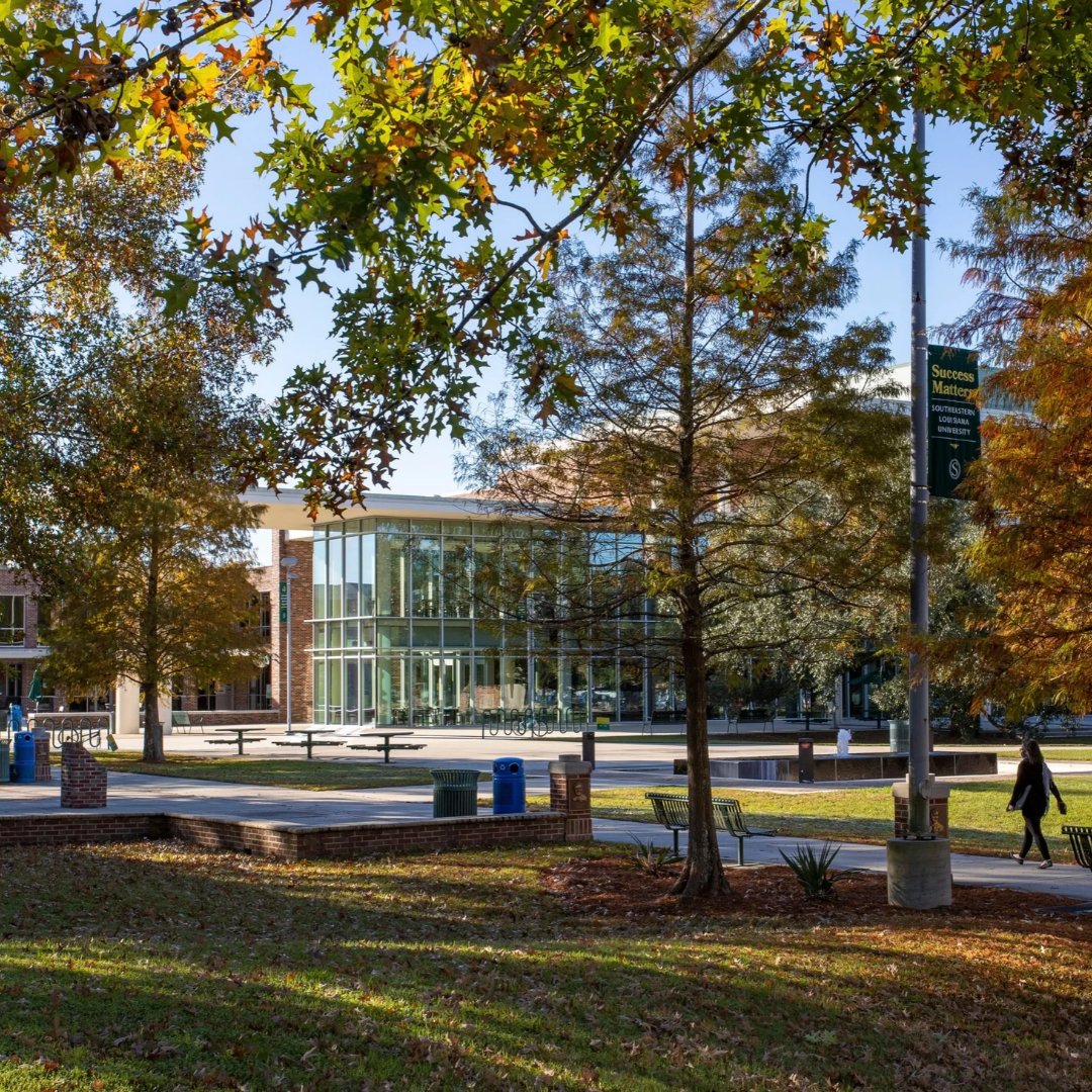 oursoutheastern's tweet photo. You’ve earned it, Lions! 🍂
Enjoy a well-deserved Fall Break. We’ll be waiting to welcome you back Oct. 12 to kick off Homecoming Week! https://t.co/pnCBbD9Gm6