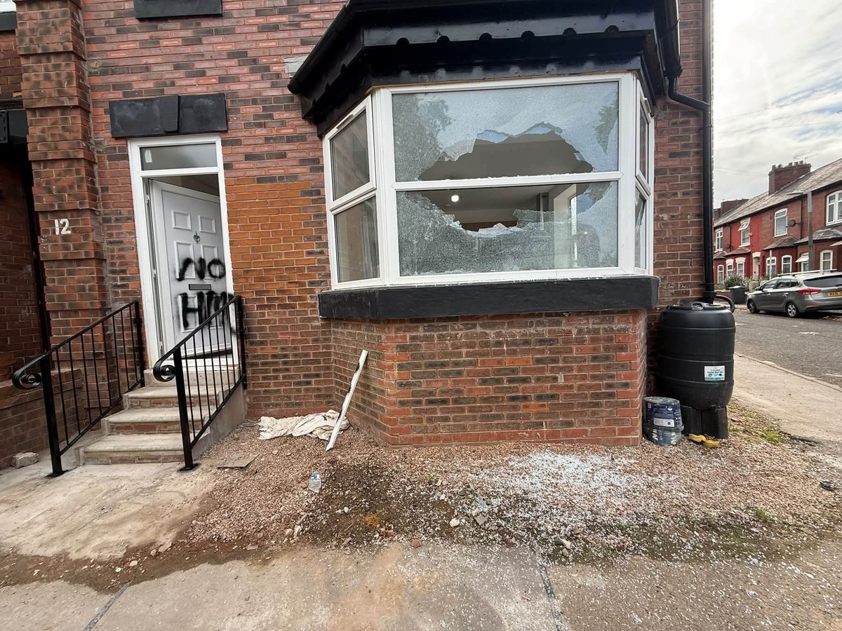 Guramitsingh01's tweet photo. Another HMO in Salford 🤷🏽‍♂️ https://t.co/pmcjjCUBgf