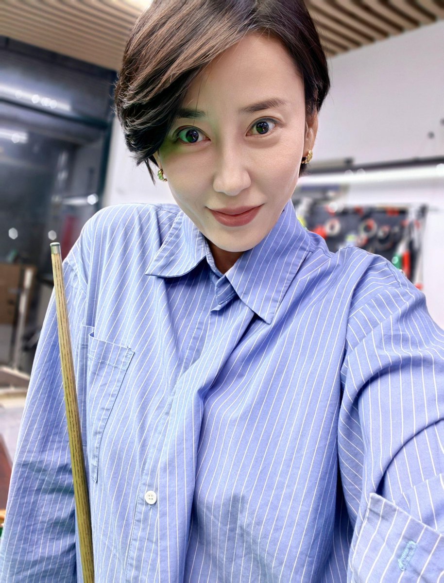 SupansainUK's tweet photo. 这里才是我的新战场。没有了那些条条框框，我终于可以做回那个风情万种的坏女人 https://t.co/EzFdFWwShG