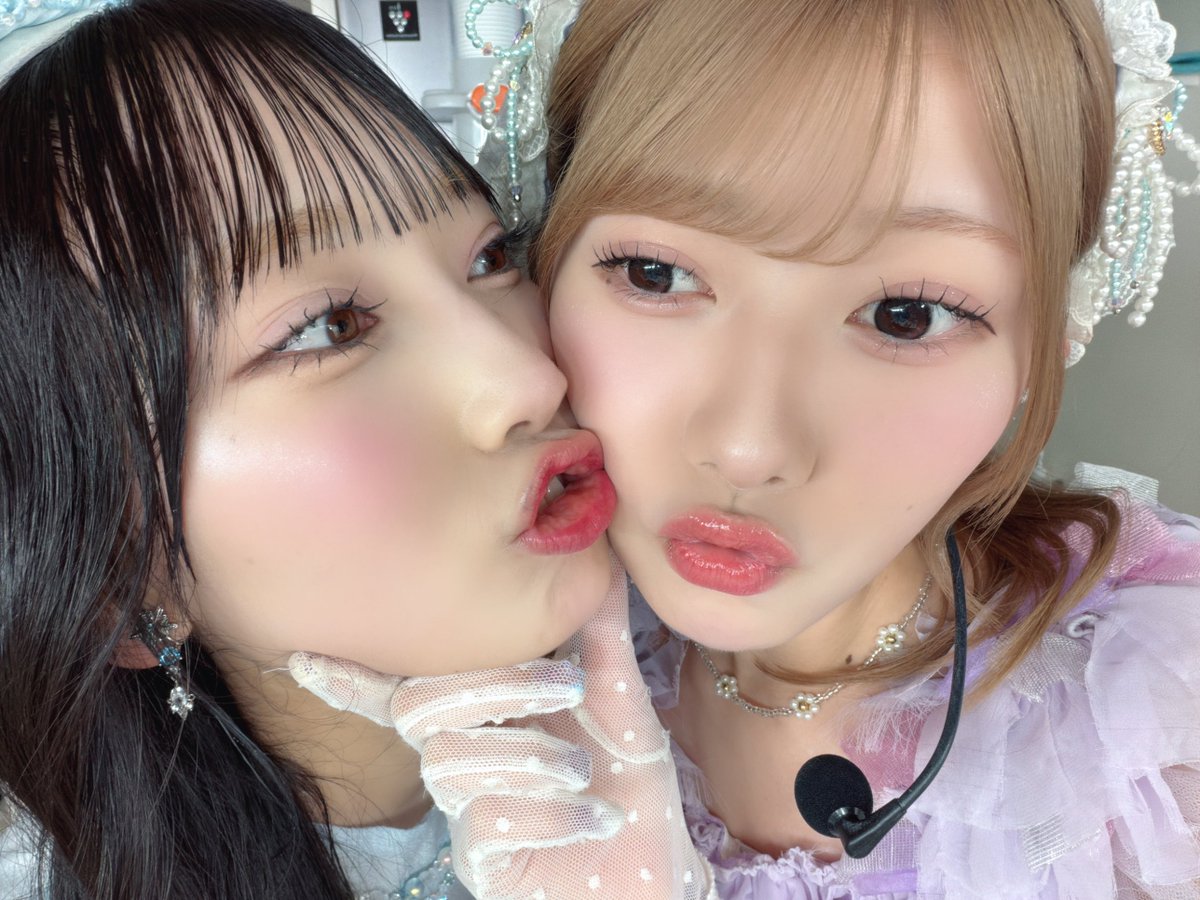 erii_20031027's tweet photo. #徳永羚海生誕祭
ありがとうございました！✨

20歳になったけど
いつまでも私たちのBABY👶🏻
ファンの方のことをほんっっとうに
大切にしてるんだなぁっていう
素敵なスピーチでとってもかっこよかったよ
みんなから愛されていて
末っ子だけど本当にしっかり者で
れみの良さがたくさん出ていた生誕祭で
とっても楽しかった〜！🍀
れみを見るファンの方の視線が
とてもあたたかくて可愛すぎた〜🤍
これからもずっと親友で隣にいさせてね🫶🏻
レインボーの説明が愛おしすぎて
ずっと忘れられない、、🤦🏻‍♀️🤦🏻‍♀️🤦🏻‍♀️🌈