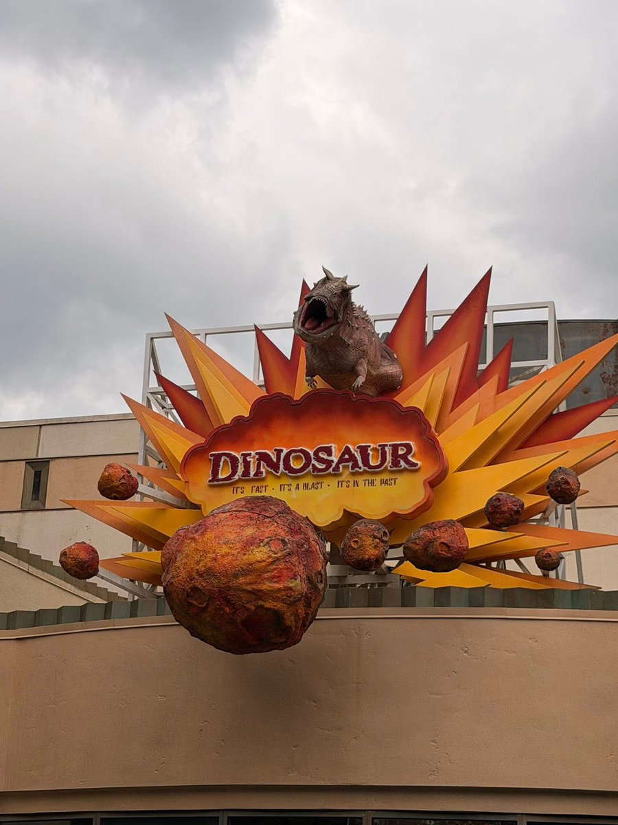 chimchimchereex's tweet photo. @disneytipsguy https://t.co/fjDkjbHYtZ
