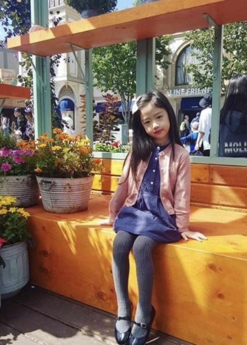 atouxe's tweet photo. #심아윤 과거사진 타래 

#A2O #A2OLITE #AYUNE #아윤 https://t.co/LJVQFBb5tr