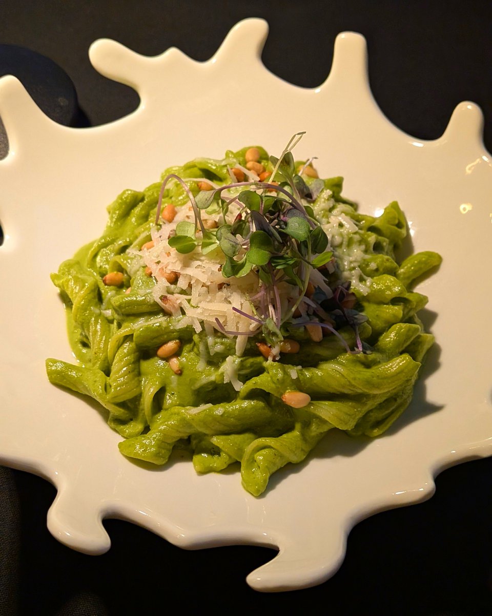 eat_dc's tweet photo. Meyer lemon chitarra with caviar is a fun, if rich, pairing, especially with the addition of Italian bubbles (Berlucchu '61 Extra Brut🤌). The witch theme even extends to pasta shapes with an excellent pesto coating homemade torchietti. Can't go wrong ending with a cannoli trio. https://t.co/lYTe8HODJQ