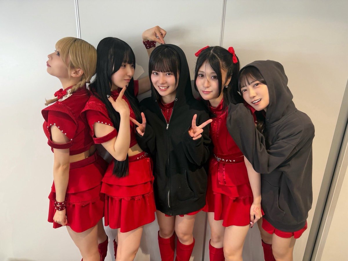 RWR__OFFICIAL's tweet photo. 本日はアイドル甲子園 in Shibuya LOVEZ supported by My-thにお越しいただきありがとうございました！

次回10/10(土)
ONE AND ONLY Vol.43
スタァライト劇場（旧 飛行船シアター）
出演：15:20 - 15:45
物販：16:00 - 17:15 A
https://t.co/cUcFgj5QIN

#リンワン
#リングワンデルング
#Ringwanderung