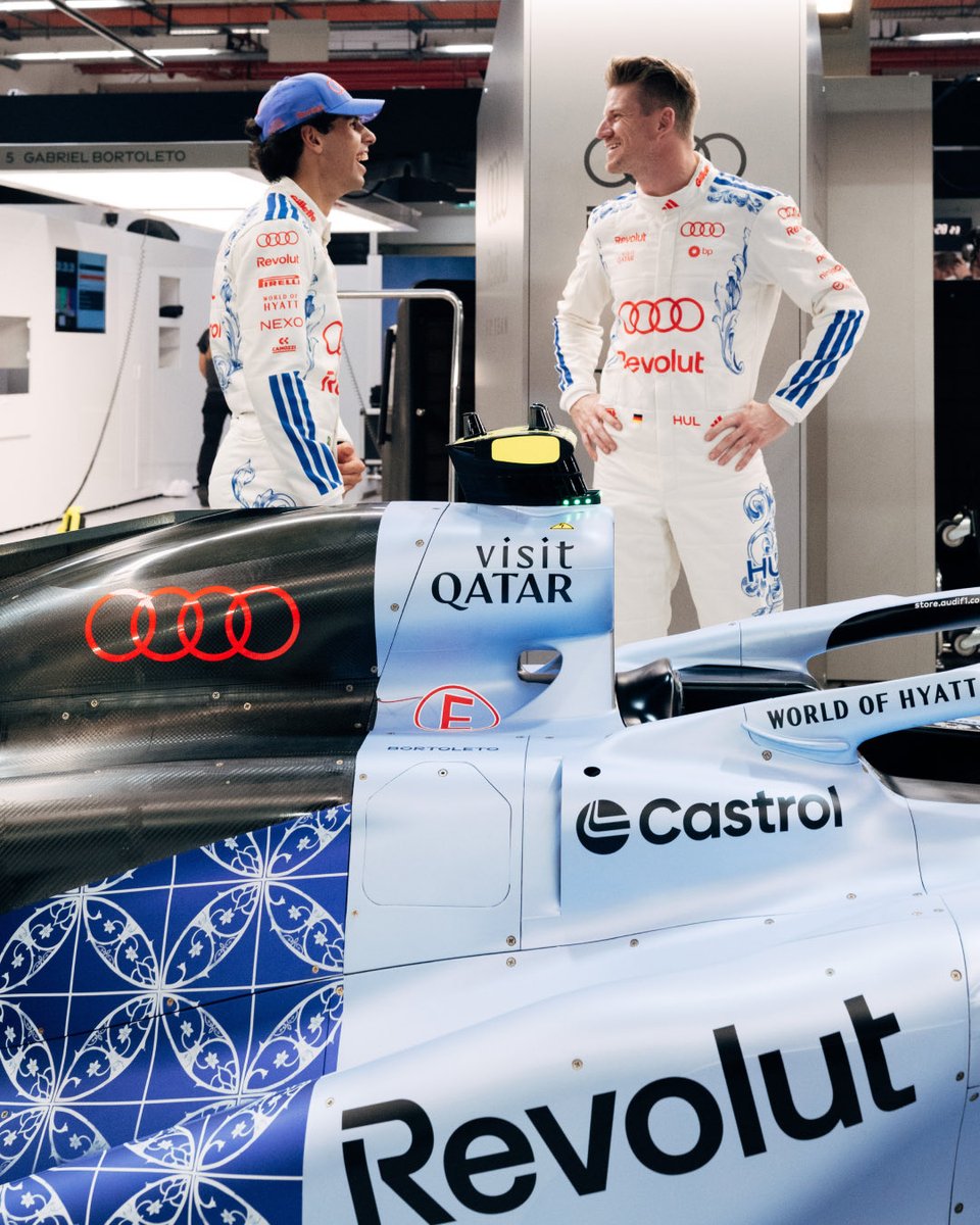 audif1_'s tweet photo. Who wore it better? 😮‍💨 https://t.co/fPs61RZ22V