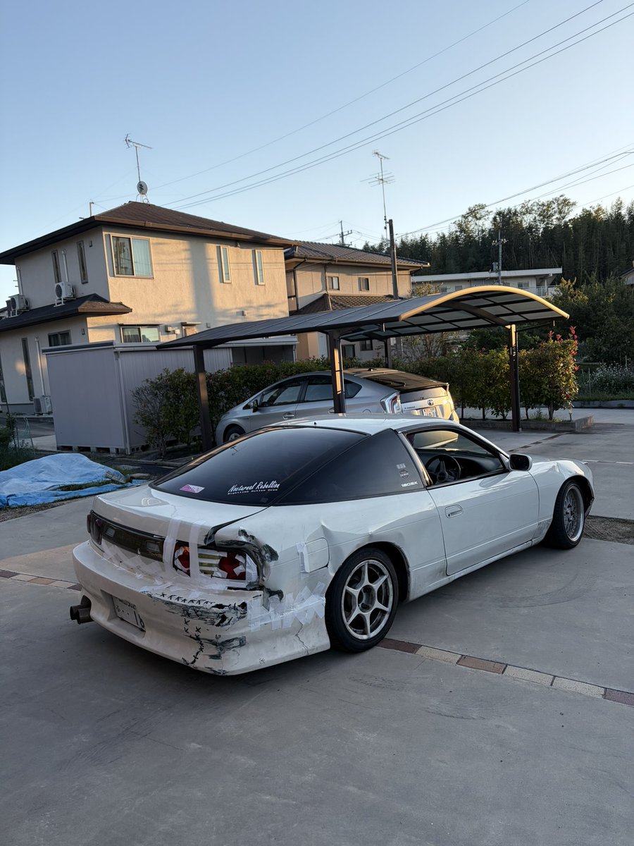 L_sts02's tweet photo. し、新車 https://t.co/br1UcaPSxr