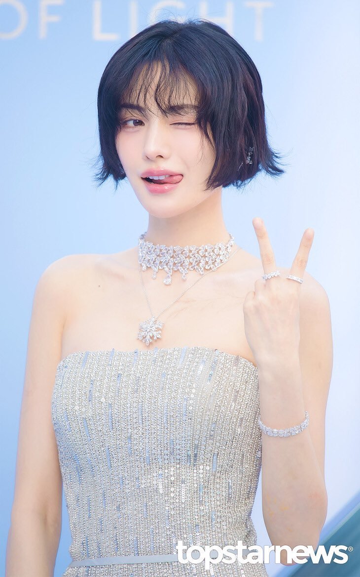 jin_a_nanaaaaa's tweet photo. Nana was born to sparkle, raised to shine.😍🥵😜✌🏻

#임진아 #나나 #ImJinah #Nana #Climax #스캔들 #TheScandal https://t.co/DqEtl5FhB7