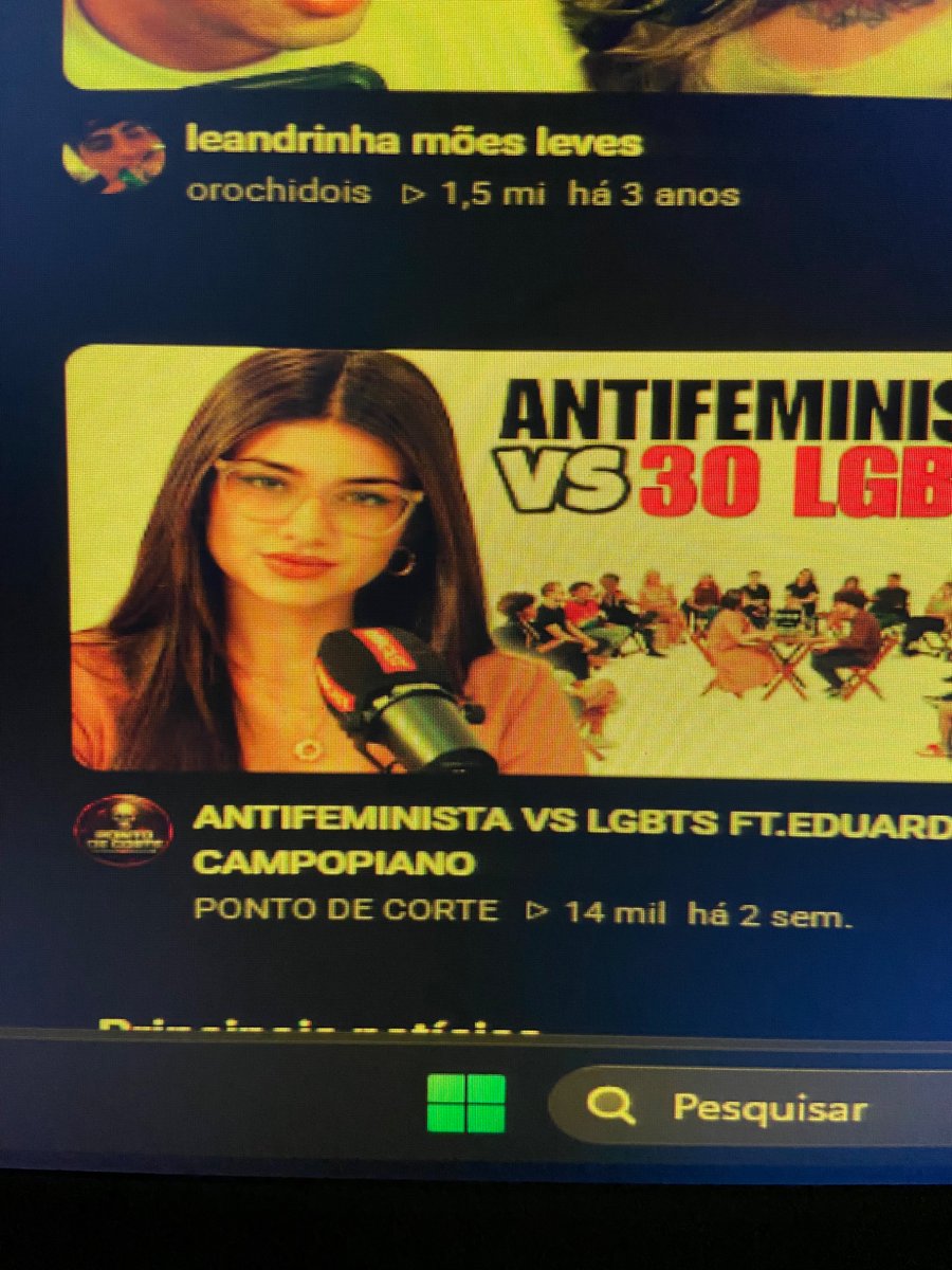 pedriht_'s tweet photo. gente quem é essa aqui https://t.co/OSipr6hKAm
