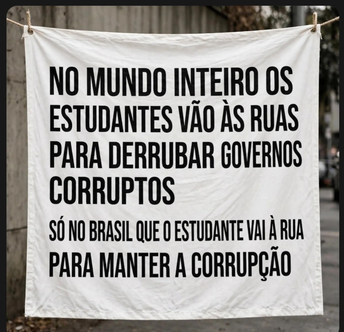 NelciDaguano's tweet photo. DOUTRINADOS E IDIOTIZADOS https://t.co/Xfuoz1jcaq