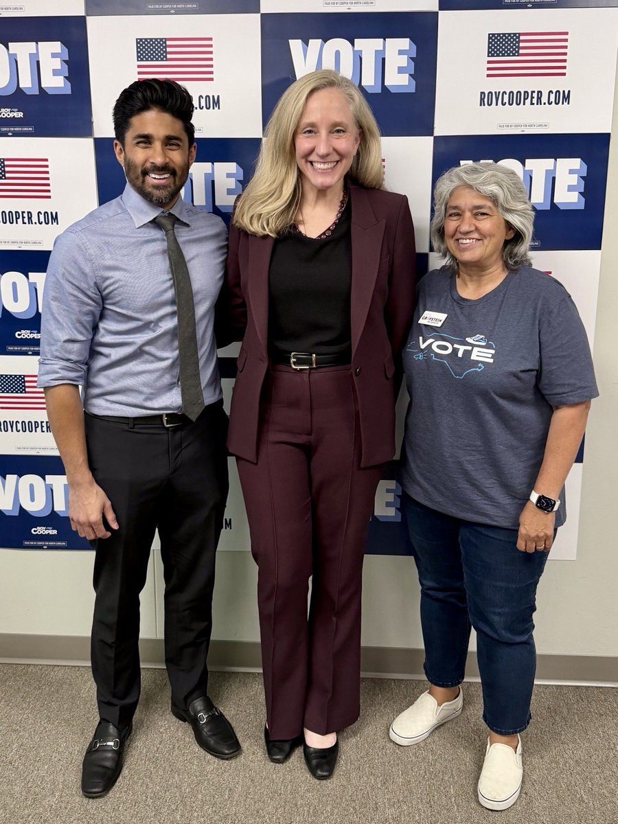 SpanbergerForVA's tweet photo. Our neighbors to the south are ready to send @RoyCooperNC to the U.S. Senate and elect Democrats across the state! 🗳️ https://t.co/cYIKxRDVUb