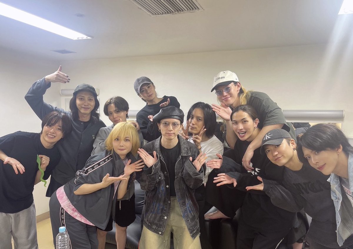 Ryo_Kitamu's tweet photo. Paradox Live on Stage -Road to Legend “RAGE”
初の生パラステ！やっと！笑

超楽しかったぞーー！！
新チームも加わりバイブスさらにアゲアゲでした🔥
RtLのバトルを生で見れて良かった…
バトル曲への流れめちゃ良かった…

みんな最高にかっこよくて惚れた。

#パラステRtL
#パラステ
#パラライ https://t.co/AH6VPxELQ4