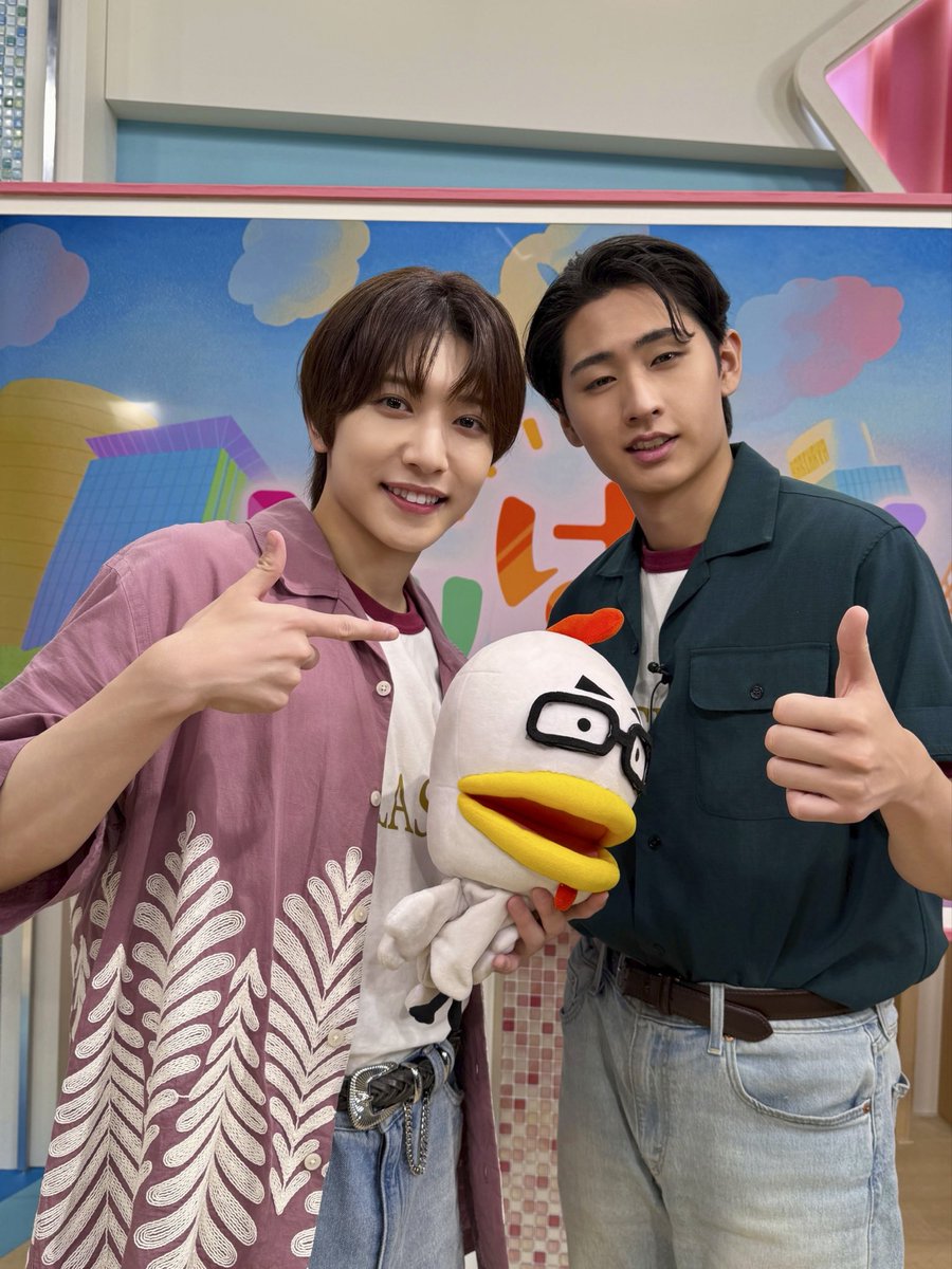 jr_official_X's tweet photo. 明日05:20から放送の
『 #バリはや ッ！ 』にKEY TO LITより
#中村嶺亜 と #猪狩蒼弥 がVTR出演します🌈💨

福岡・佐賀の皆さま、ぜひご覧ください➰🍃

#KEYTOLIT https://t.co/lmAokFbcp7