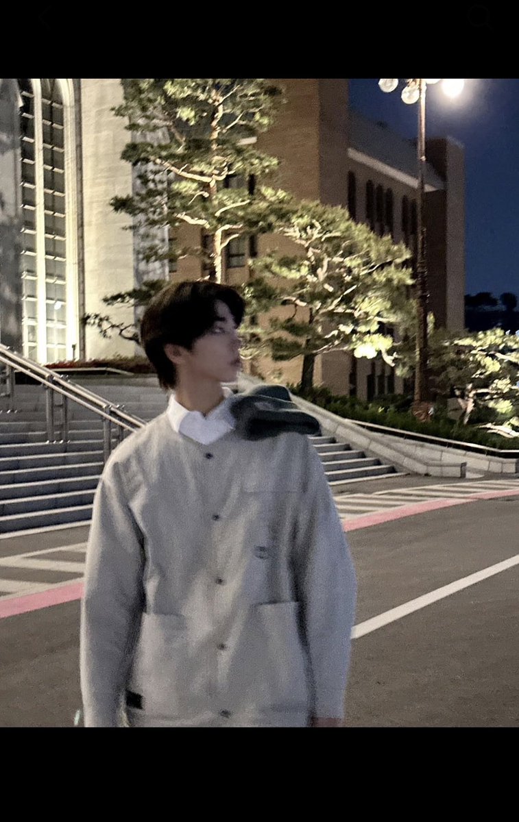 turningkiwi's tweet photo. boyfie haemin is back~~ https://t.co/6rfzHsmOuD