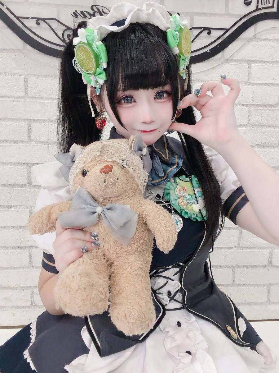 yayoi_isekai's tweet photo. ♡ お嬢様・ご主人様へ ♡

この度10月23日をもちまして、
アキバ異世界メイドを卒業いたします。

みんなと出会えて、とっても幸せでした！
どうか最後まで、一緒に楽しく過ごそうね♪
⠀ https://t.co/WWKG4utCy5