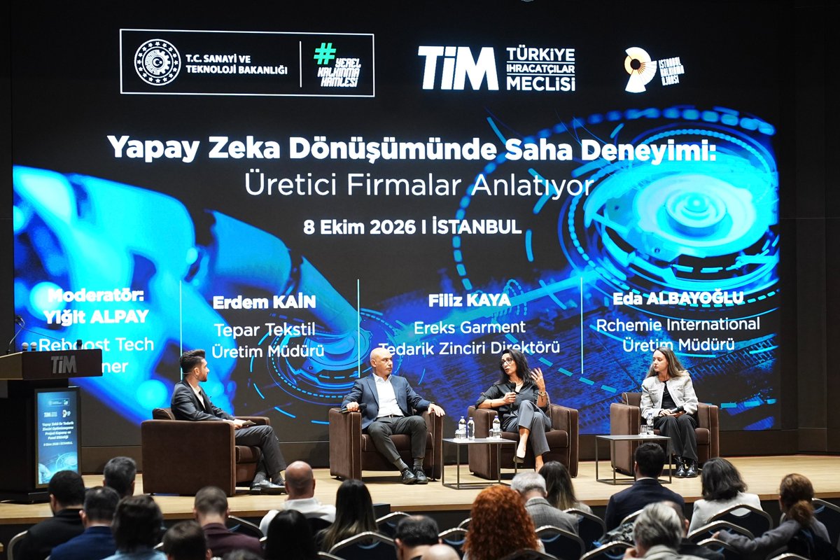 turkihracat's tweet photo. Küresel ticaretin rotasını dijitalleşme ve yapay zekânın belirlediği bu dönemde, Türk sanayisini daha dirençli, verimli ve akıllı kılma hedefiyle hayata geçirilen projenin çıktıları sektör temsilcileriyle paylaşıldı.

Açılış konuşmalarının ardından panelle devam eden etkinlikte; Teknoloji Sağlayıcıları Perspektifi, Üretici Firmaların Saha Deneyimleri ve Yatırımlarda Finansmana Erişim başlıkları kapsamlı şekilde değerlendirildi.