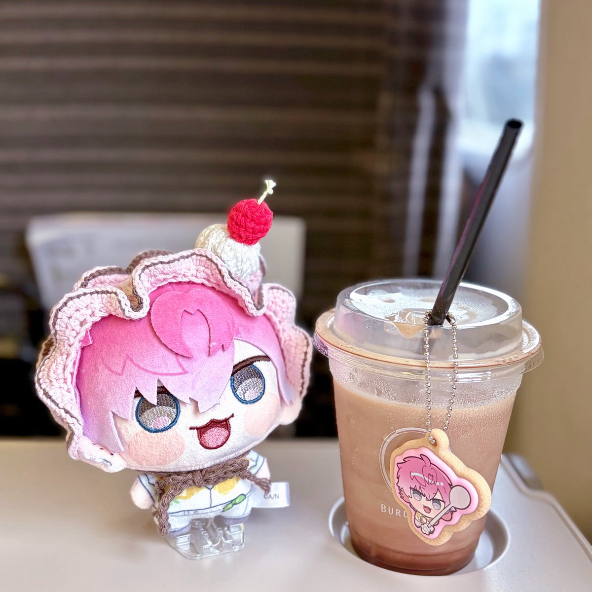 miiiia_rs's tweet photo. 新幹線🚄 緑色のはやぶさ乗ったよﾐ・◦・ ྀིﾐ♥️

#にじまるっとが見られるタグ https://t.co/UxHMuZwUev