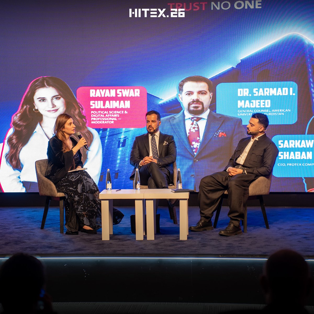 HitexTech's tweet photo. بە وێنە بەڕێوەچوونی پانێڵ بە ناونیشانی "متمانە بە هیچ کەس مەکە" لە کۆنفڕانسی هایتێکس 2026.

#HITEX26 https://t.co/oGIbykO3qn