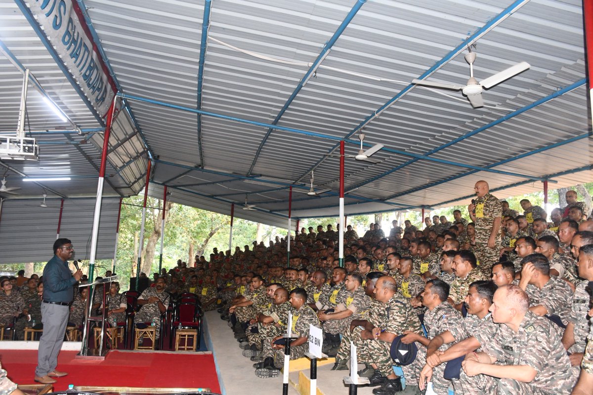 DIGOPSBJPR's tweet photo. Today Dr Hemant Bura of Continental Hospital, Jagdalpur attended Medical conference &amp; delivered a Presentation to MO’s at @DIGOPSBJPR and also delivered awareness lecture to 350 CRPF persl at ANTS Ghati regarding cardiac management &amp; preventative measures @CTGSECTORCRPF https://t.co/Ajq5gPxZKV