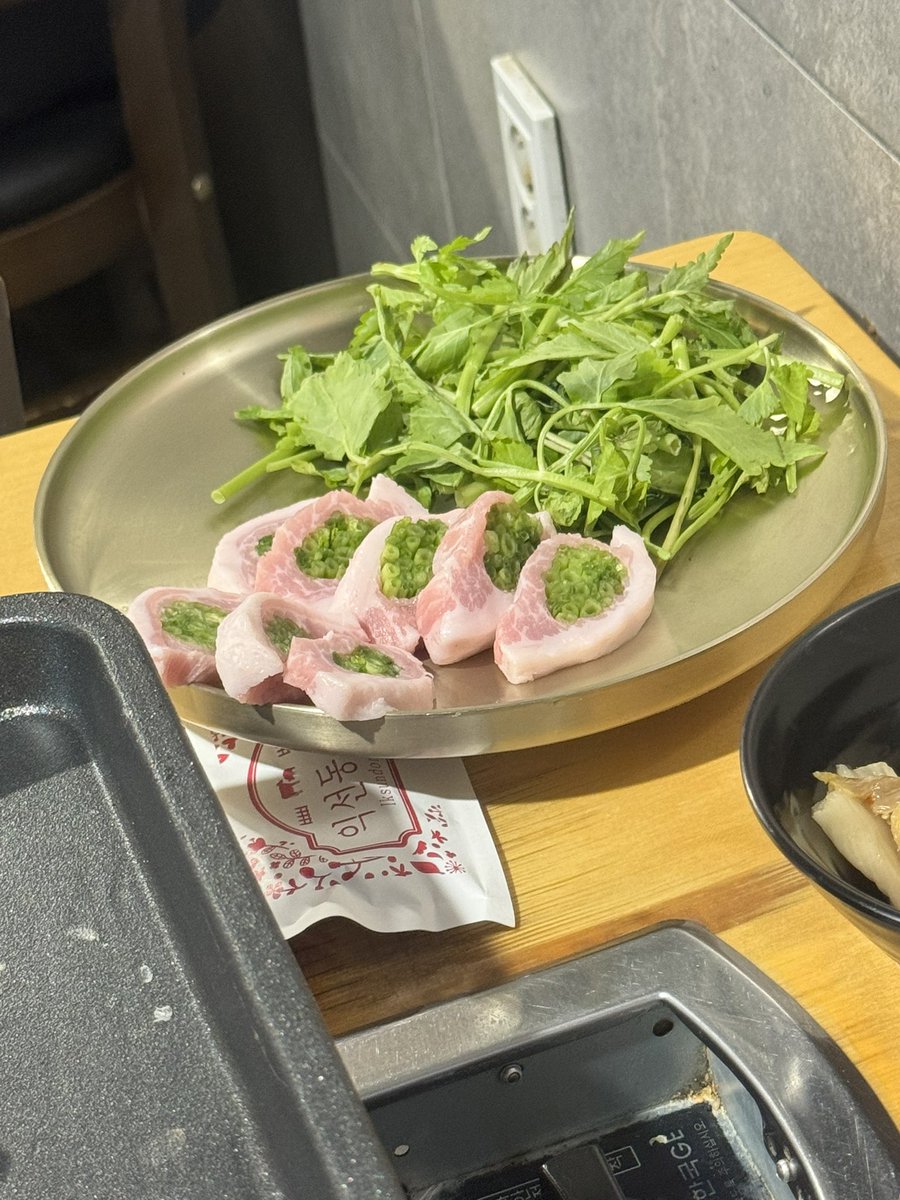 Namuljoa's tweet photo. 📍익선동목장 

미나리항정이 있다는 거 아시나요 가을의 맛 https://t.co/fF2E0dxsrc