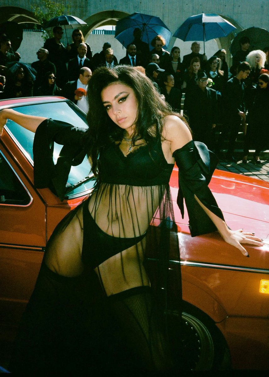 xcxsource's tweet photo. "Good Ones" by Charli xcx will be featured in GTA 6 on the pop radio station Flash FM, hosted by Robyn and Alex Consani. 🖤 https://t.co/kjD9AyK3JT