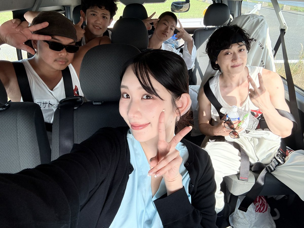 terumi_1484's tweet photo. 皆さんお疲れ様でした❗️
みんなのママみたいな気持ちだったよ🥴
オレオくんはお手洗いに行ってて撮れなかった😭
これしか写真なかったの😭🙏🏻
#男磨きハウス2 #abema #男磨きハウス https://t.co/PA7Ixt9HI8