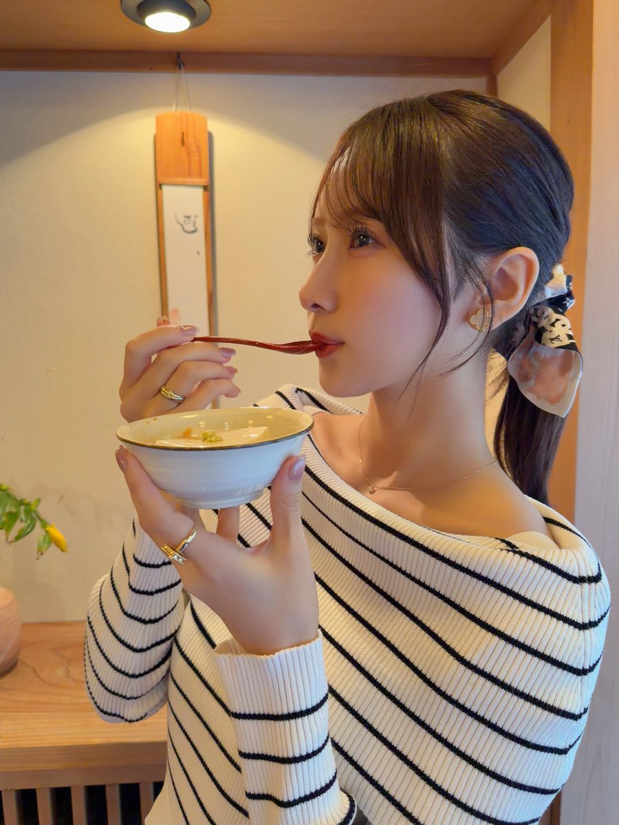 nattu817's tweet photo. 胡麻豆腐♡ https://t.co/EyskxHwdms