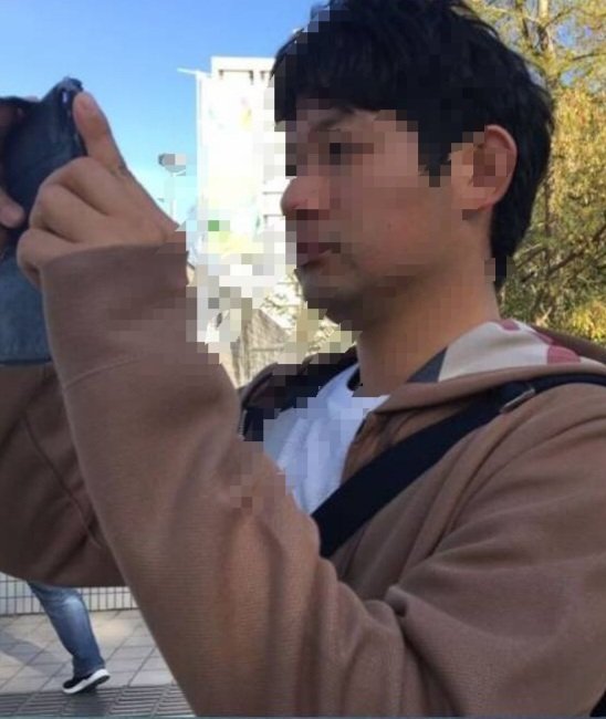lp5htq's tweet photo. どこで、誰がかくまってるんだろう。
仕事もしてない、借金して生活するしかスキルないので。
次は、盗みとかして本当に逮捕されるんじゃないかな。 https://t.co/4qWKu9p0dM