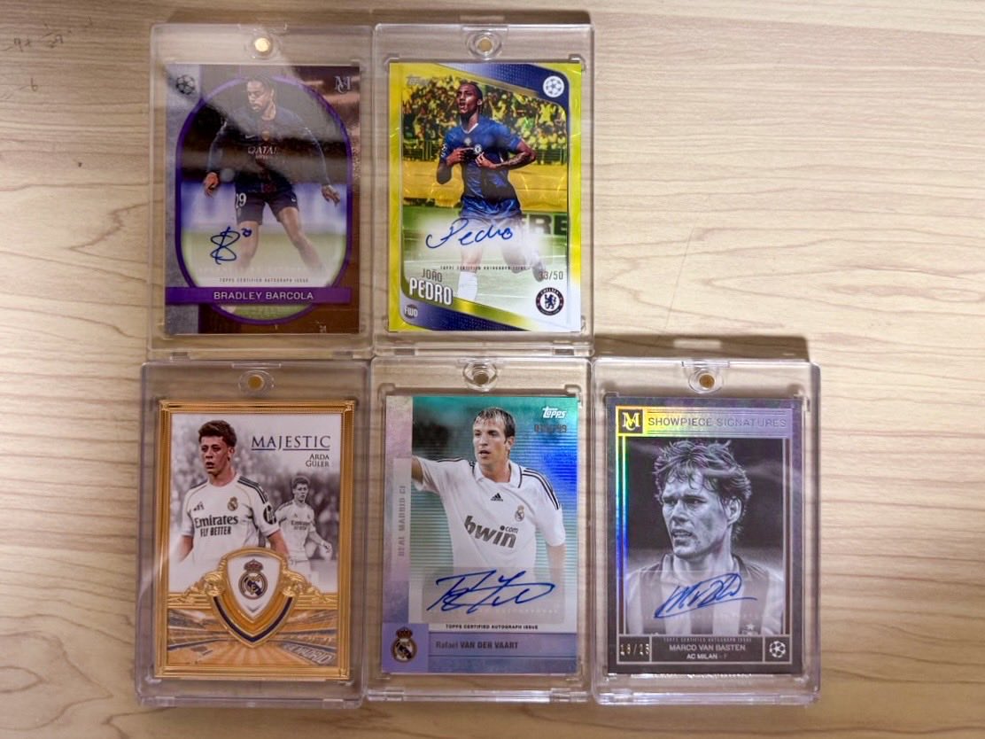 massl_power's tweet photo. 🔥 販売・トレード募集 🔥
Topps / Futera ⚽️

✍️ ファン・バステン 直筆サイン 16/25
✍️ ファン・デル・ファールト 直筆サイン15 /199
✍️ ジョアン・ペドロ 直筆サイン33 /50
✍️ バルコラ 直筆サイン
👑 アルダ・ギュレル Majestic2/3

🔄 求：ジュード・ベリンガム
💬 価格・オファーはDMまで

#トレカ #サッカーカード #Topps #Futera #ベリンガム
