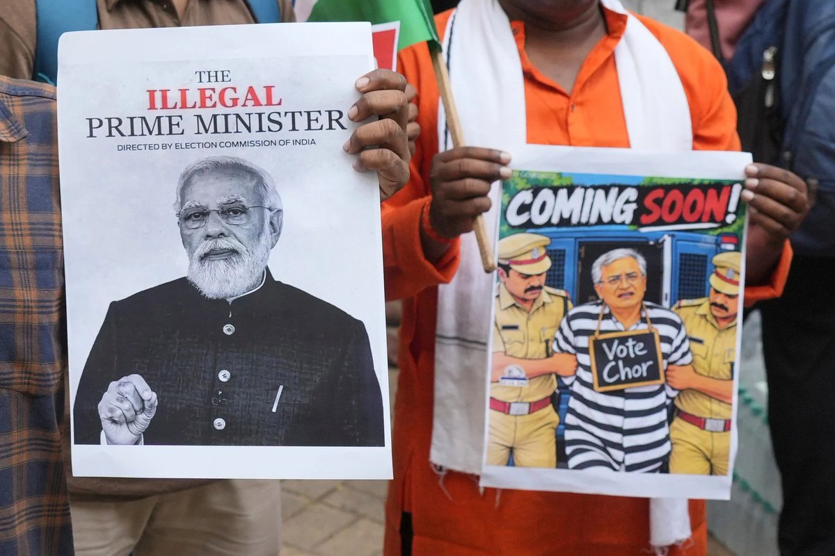 SufanRahman's tweet photo. WHEN A FOOL WINS POWER

FIRST THING HE DOES: SILENCE THE WISE

NEXT THING HE DOES:GATHER OTHER FOOLS AROUND HIM

FINAL THING HE DOES : DESTROYS THE NATION
#GoGyanuGo
#ModiDisasterToNation
#BJPDisasterToNation
#ModiVoteChor
@asadowaisi @yadavakhilesh @TheDeshBhakt @abhijeet_dipke https://t.co/wMIMaiM7kk
