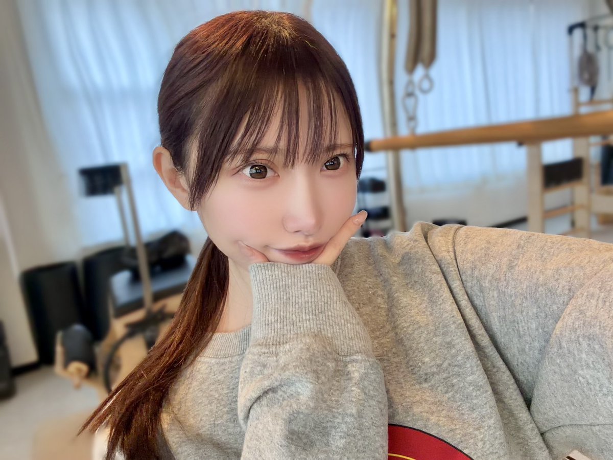 aaanokodoooko's tweet photo. 「最後どこに出してほしいか、イキそうになったら教えてあげる♡」

本当はキスが1番好きなぽんちゃんと、1日だけカップルに。

けんと。×　ぽんちゃん

続きはリプ欄👇
#PR https://t.co/aJbZU5jwKe