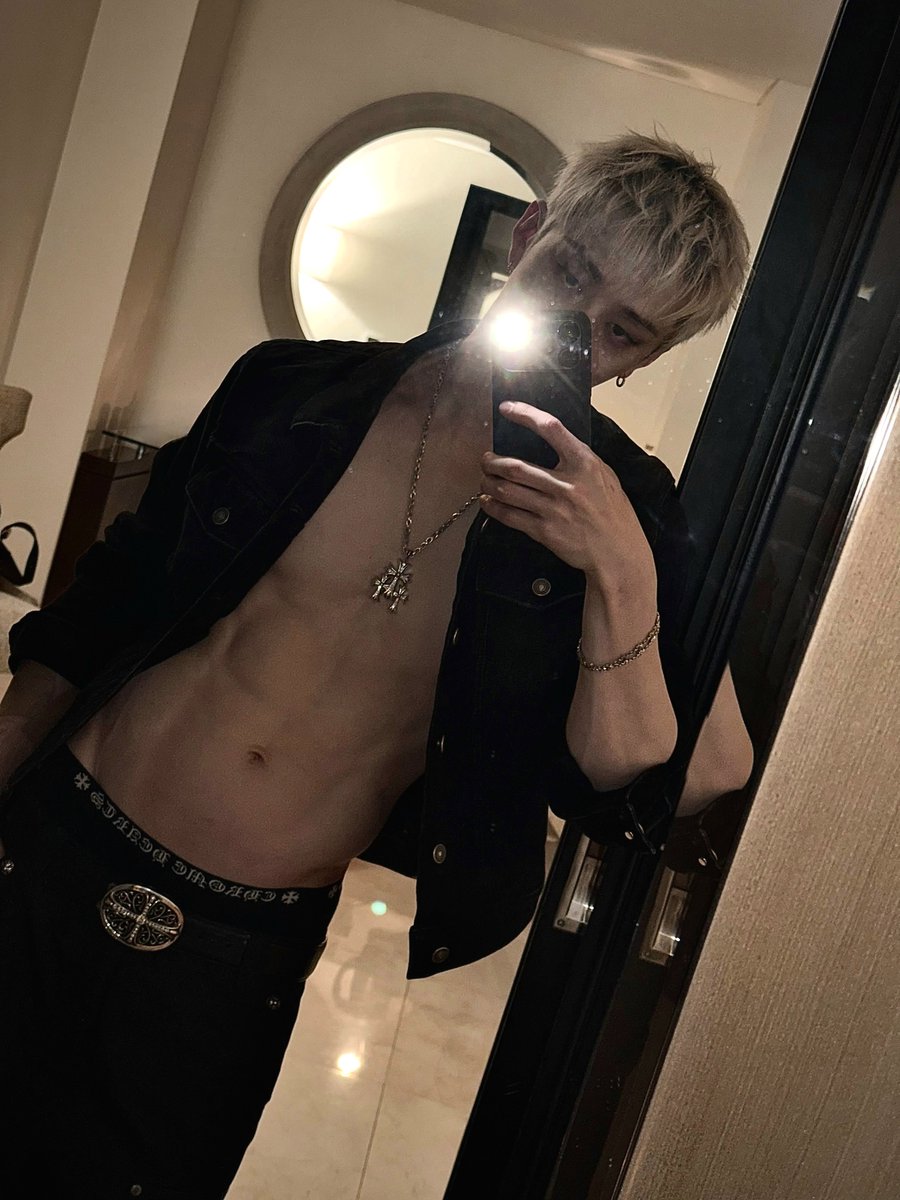kpopachillean's tweet photo. STRAY KIDS Bang Chan
#방찬 https://t.co/YNyf2JUxAT