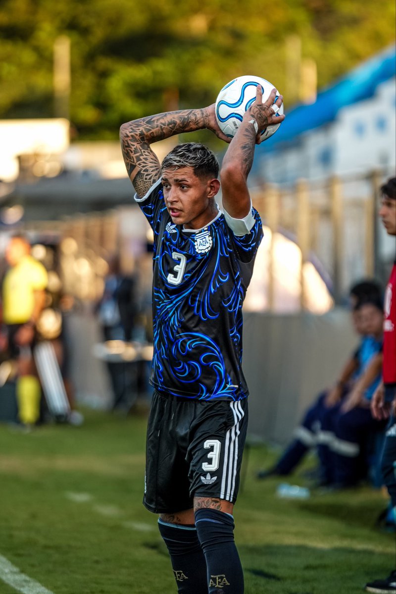 sudanalytics_'s tweet photo. 🌟🇦🇷 LOS QUE SE PUEDEN SUMAR:

➜ Simón Escobar (Vélez).
➜ Gio Baroni (Talleres).
➜ Juan Policella (Vélez).
➜ Marcos Ortiz (Belgrano).
➜ Kiki Ramos (Vélez).
➜ Thiago Aguirre (Vélez).
➜ Joaquín Amor (River). https://t.co/jFZ7J1Zaws