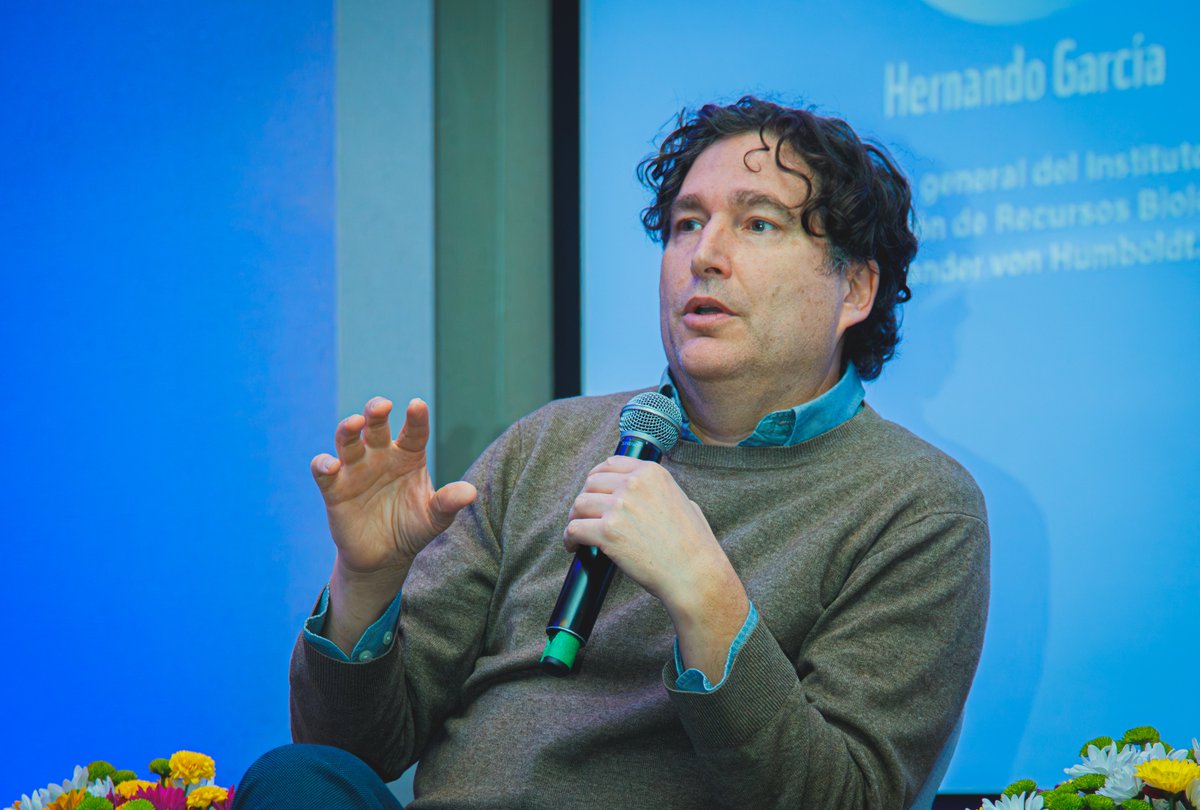 BIBOCol's tweet photo. "No hay un país megadiverso del Sur Global que tenga configurada realmente una economía
alrededor de la biodiversidad, impulsada por una industria a partir de la #bioprospección", Hernando García, director general del Instituto de Investigación de Recursos Biológicos Alexander von Humboldt (@inst_humboldt).