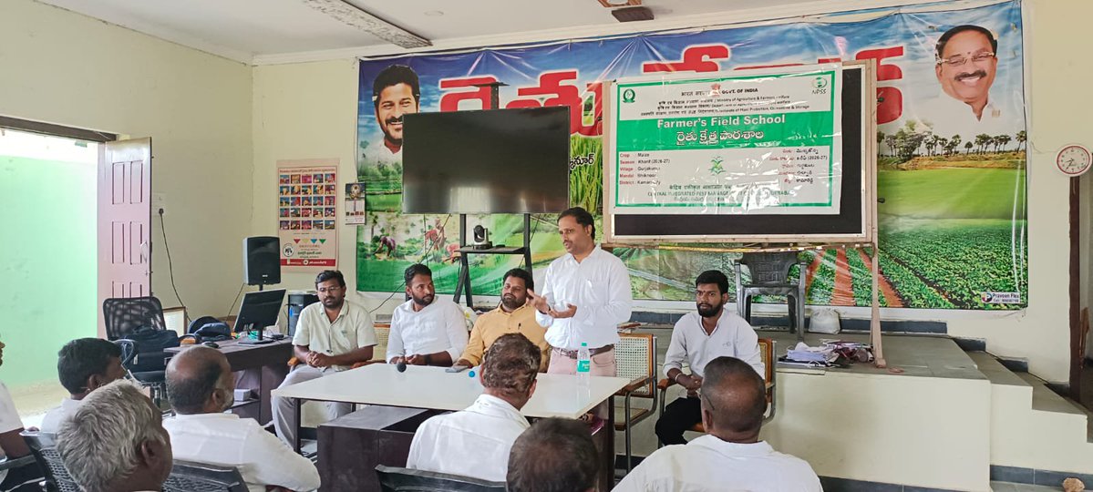 CIPMCHyd's tweet photo. Farmers Field School on Maize was conducted at Gurjakunta, Bhiknoor (M), Kamareddy (D)on 08.10.26 under CIPMC, Hyd GoI.
Topics covered:🔹 Pest &amp; Disease identification,management using NPSS MobileApp.🔹 Integrated Pest&amp;Disease Management practices for sustainable maize production https://t.co/NwihavFTUg