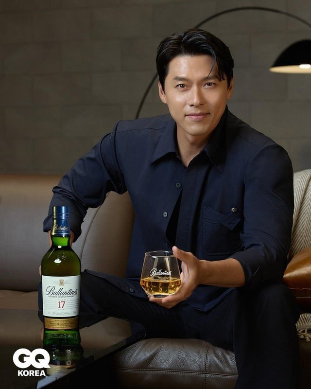 joywannisa_jwt's tweet photo. Prince of Ballantine’s 🥃💙 
Prince of Johnnie Walker Blue

#HyunBin #JoInSung https://t.co/CvcZKDRZCz