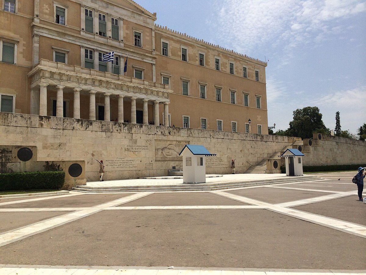 LiqMonk's tweet photo. Greece just put out its first crypto tax plan - a flat 10% on gains, with the first €500 a year tax-free. Coin-to-coin swaps aren't taxed, but staking and lending income is. That's well below Italy or France. Next: comments close Oct 22, then a vote in early November. https://t.co/XREmudyMaD