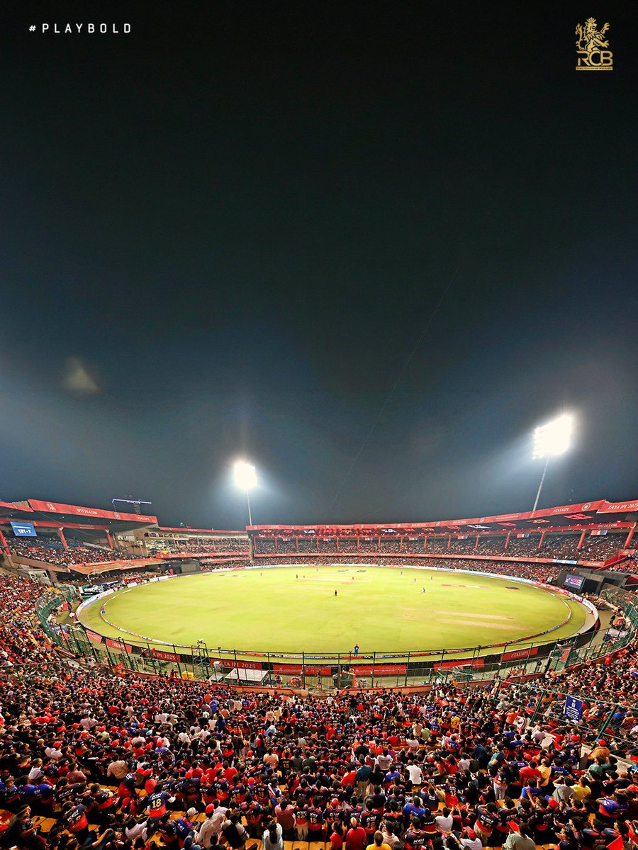 RCBTweets's tweet photo. No place like home. 🏡❤️

#PlayBold #ನಮ್ಮRCB https://t.co/ySE3O2DUpu