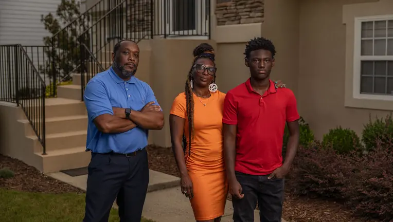 GAFollowers's tweet photo. Nearly nine years ago, the FBI mistakenly raided the Atlanta home of Trina Martin and Toi Cliatt, holding them at gunpoint. 

Now, a court has ruled they can move forward with their lawsuit against the agent who led the raid. https://t.co/TxG41ET7AD