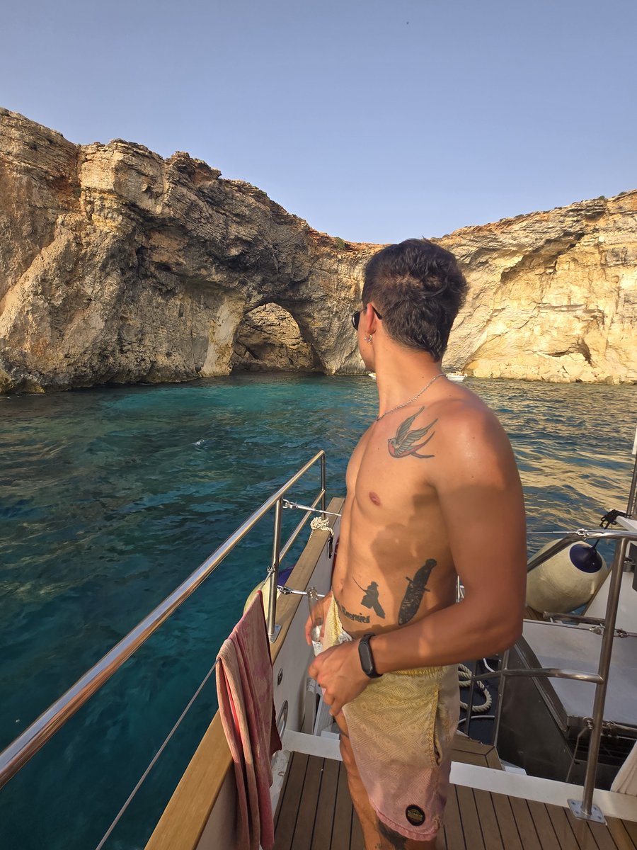 XCroweed's tweet photo. #summer2026
#malta
#bluelagoon
#boat https://t.co/4w2bgOUhOE