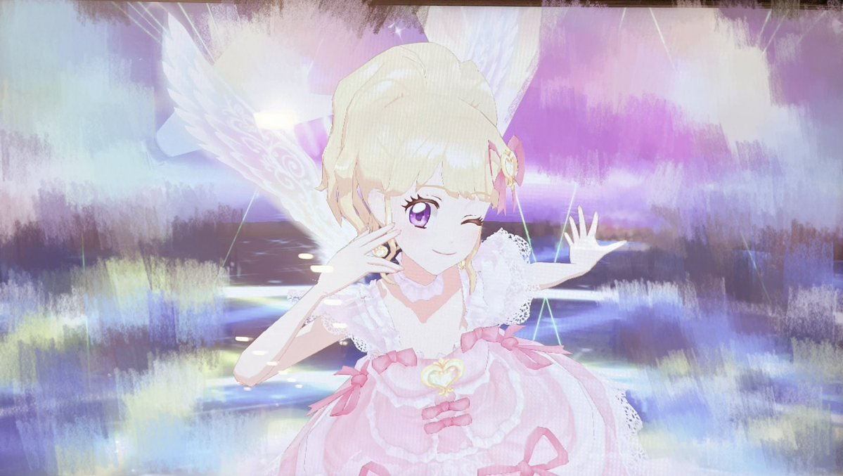 auhsrh's tweet photo. #アイカツアンコール 初日🌟

パラレル3枚なんとか粘り勝ちで排出できました、、
1回だけ並んだけど悩んで一旦離れて戻ってくる間に1組来ててその方がパラレル出たからワンチャンもう1枚あったな🥲

マイキャラはプラネット、3dsと同じく"きょろ"ちゃんで行かせていただきます.ᐟ.ᐟ 

とりまお疲れ私 https://t.co/zYVsZBFUZa