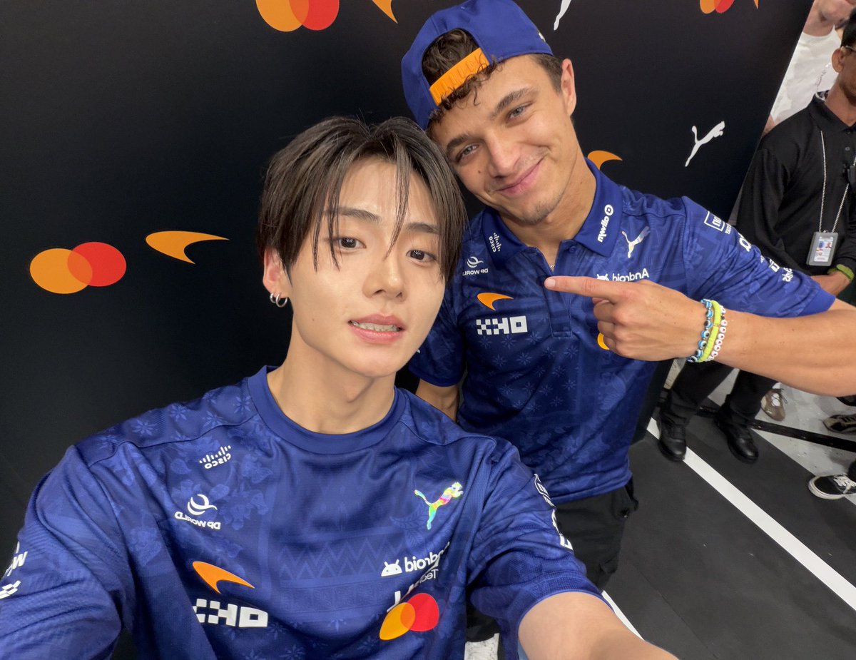 sangwoncharts_'s tweet photo. 261007 PUMA Singapore Event 🇸🇬🏎️

1. Sangwon’s appearance alongside F1 drivers at PUMA’s Singapore event has gone viral on X, with a related Trending Topic surpassing 154K posts.

2. Multiple Sangwon-related hashtags trended on X, further highlighting the widespread attention he received.

Once again, Sangwon demonstrated his strong viral impact.

#상원 #이상원 #SANGWON #サンウォン #李相沅