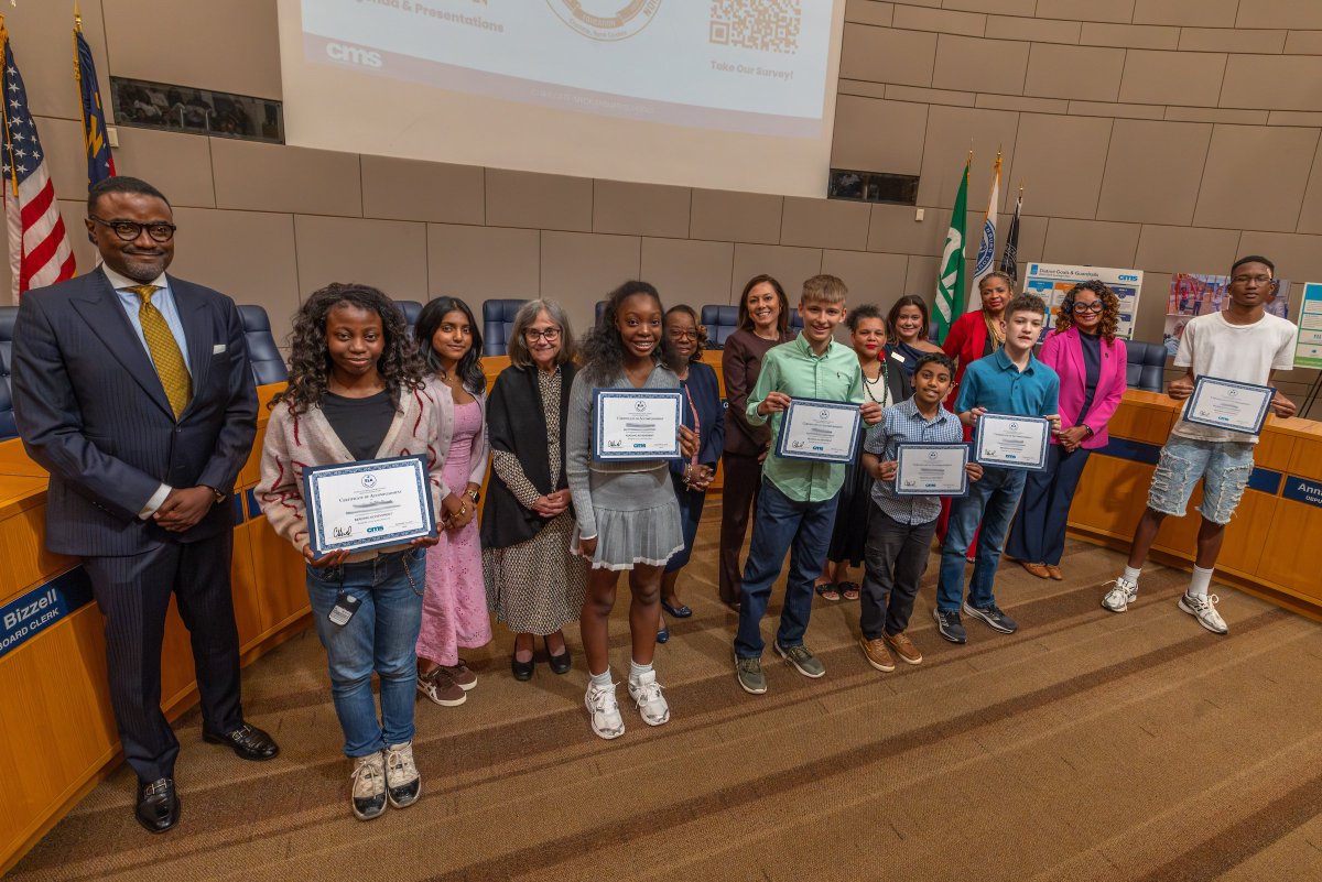 CMSboard's tweet photo. At our September Board meetings, we brought back a favorite tradition: kicking off every meeting by celebrating student achievement! Honoring academic growth grounds us in our top priority—student outcomes. #CMSProud https://t.co/NqovQnsiAl