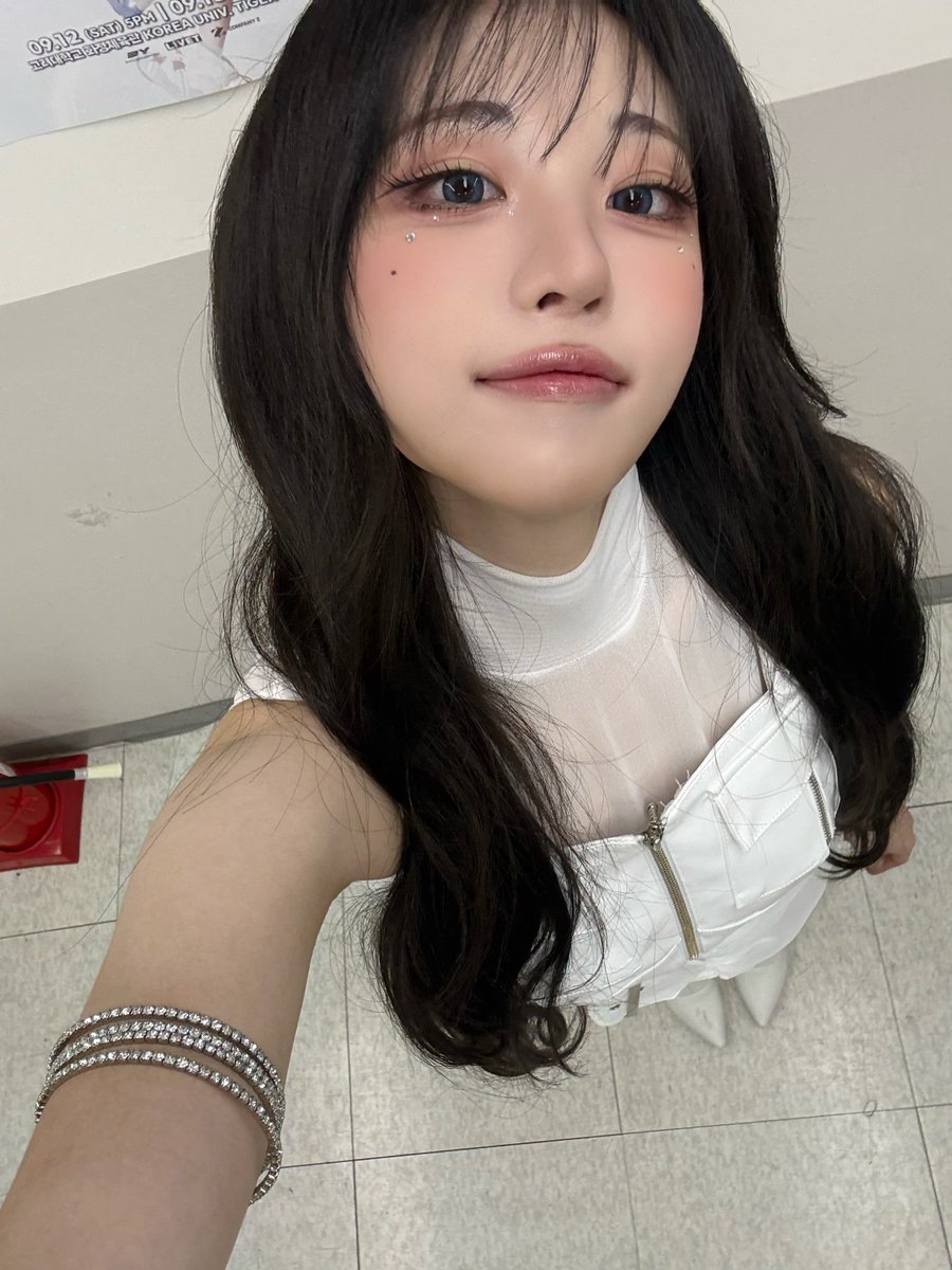QWER_INA's tweet photo. #HINA insta post

Meow! https://t.co/YZ6HSv9jNj