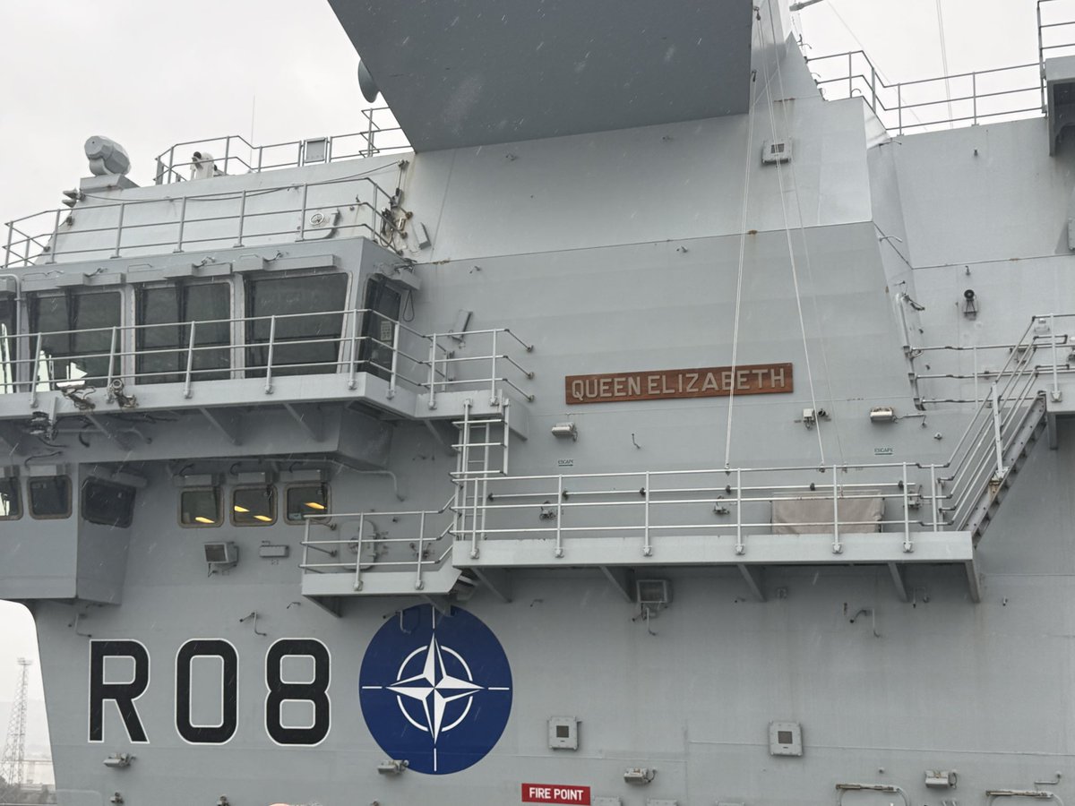 SRAikenUUP's tweet photo. Thank you to Captain, Officers &amp; Ships Company of @HMSQNLZ @RoyalNavy this afternoon for hosting us. Proud to see that our nations defence is in such safe hands. Our 🇬🇧 Flagship is an impressive 60,000 Tons &amp; 4.5 acres of our nations sovereignty - BZ @GenGJenkinsRM @uuponline https://t.co/stAiSDCImS