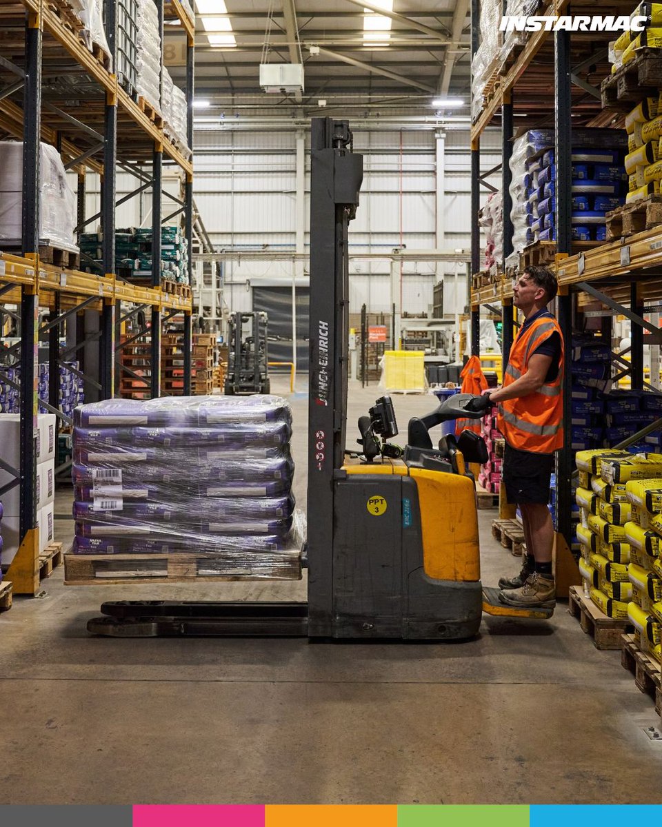 InstarmacGroup's tweet photo. Our Warehouse Team plays a vital role in making sure products are:
📍 Stored safely and efficiently
📦 In the right place
🎯 Picked accurately
🚛 Ready for dispatch
⏰ Delivered when they’re needed
#InsideInstarmac #WarehouseTeam #BehindTheScenes #TeamInstarmac https://t.co/GlHxyUriez