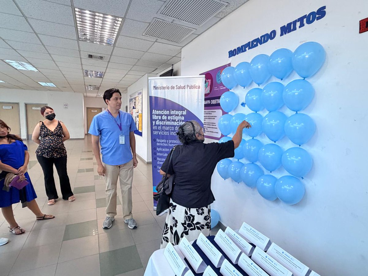 HUniversitarioG's tweet photo. 🧠💙 Cuidar nuestra salud mental también es cuidar la vida
En el marco del #DíaMundialdelaSaludMental se desarrolló una jornada informativa y lúdica para compartir herramientas y promocionar espacios de reflexión para hablar de lo que sentimos. #HUGContigo #AtenciónHumanizada https://t.co/lac22h5j8h