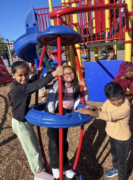 UpperMerionSD's tweet photo. 🌤️ Today’s Gator Forecast: 100% chance of smiles, sunshine, and recess fun! 🐊☀️🍁 We couldn’t ask for a more beautiful fall day at Gulph Elementary! https://t.co/VqfpnFH2PE