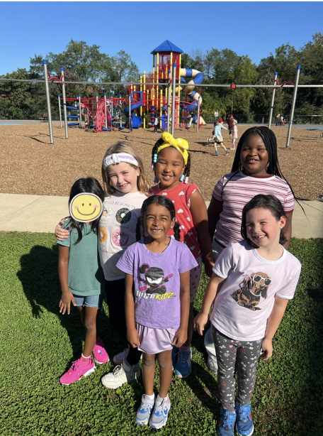 UpperMerionSD's tweet photo. 🌤️ Today’s Gator Forecast: 100% chance of smiles, sunshine, and recess fun! 🐊☀️🍁 We couldn’t ask for a more beautiful fall day at Gulph Elementary! https://t.co/VqfpnFH2PE