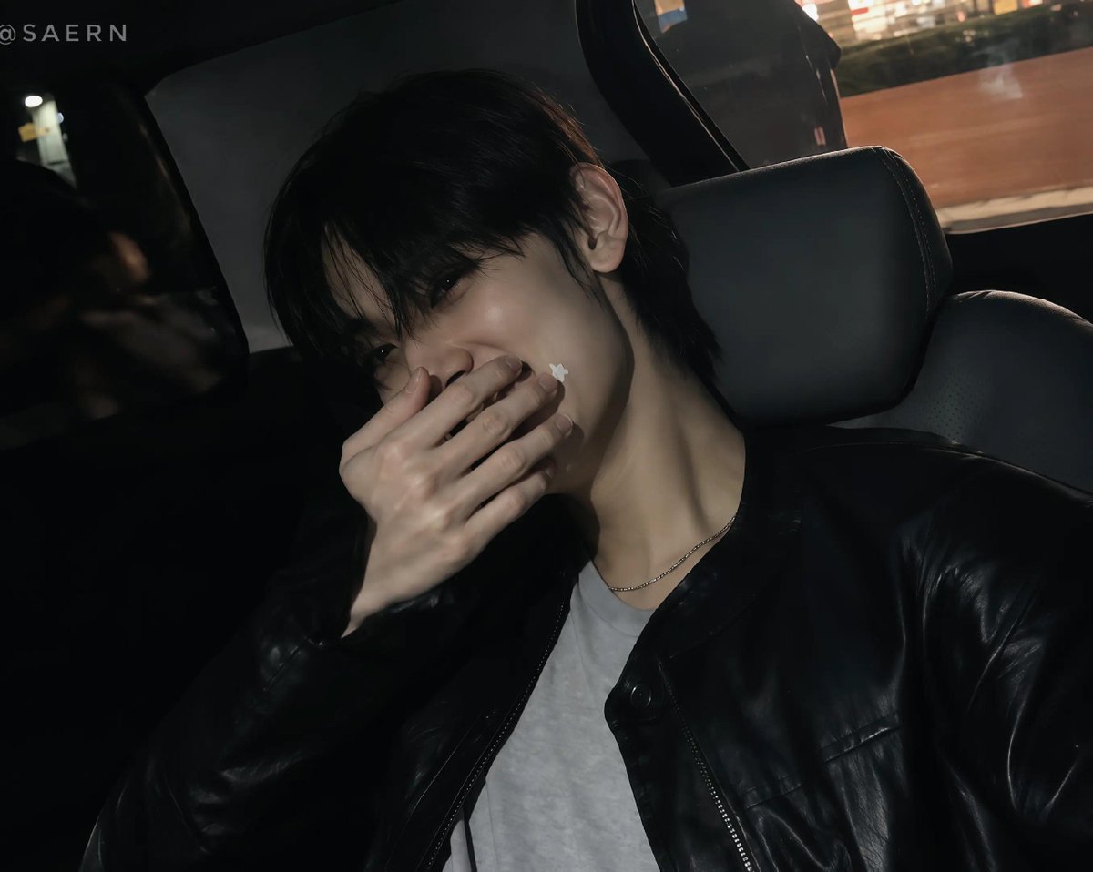 eomseaneoms's tweet photo. bf coded #seonghyeon https://t.co/gsiDnXA7nI