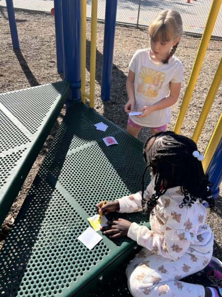 NorrisElem's tweet photo. First grade scouted the playground to explore different textures for Art! https://t.co/GQ72WxfCqc
